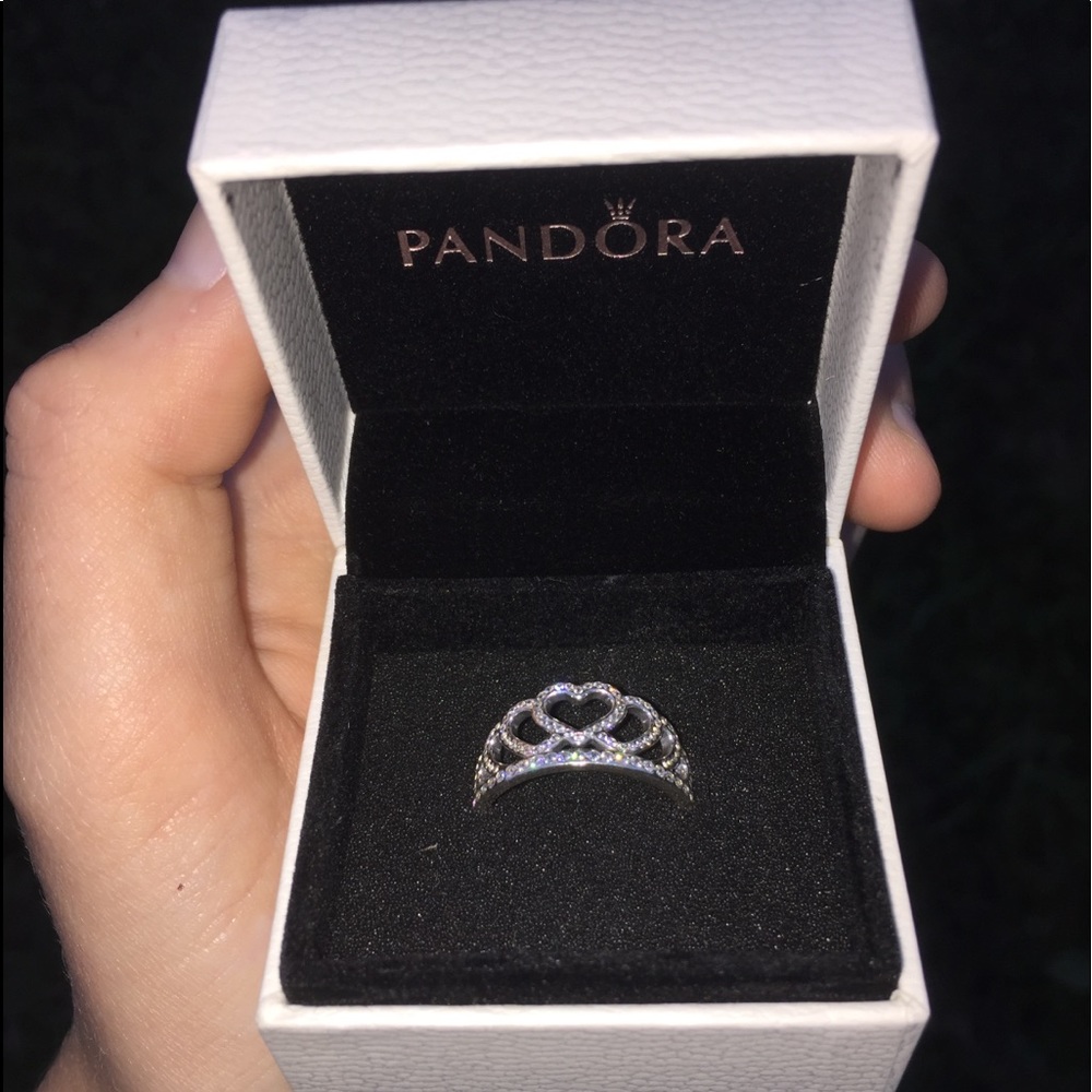 Pandora Hearts Diamond Tiara Ring